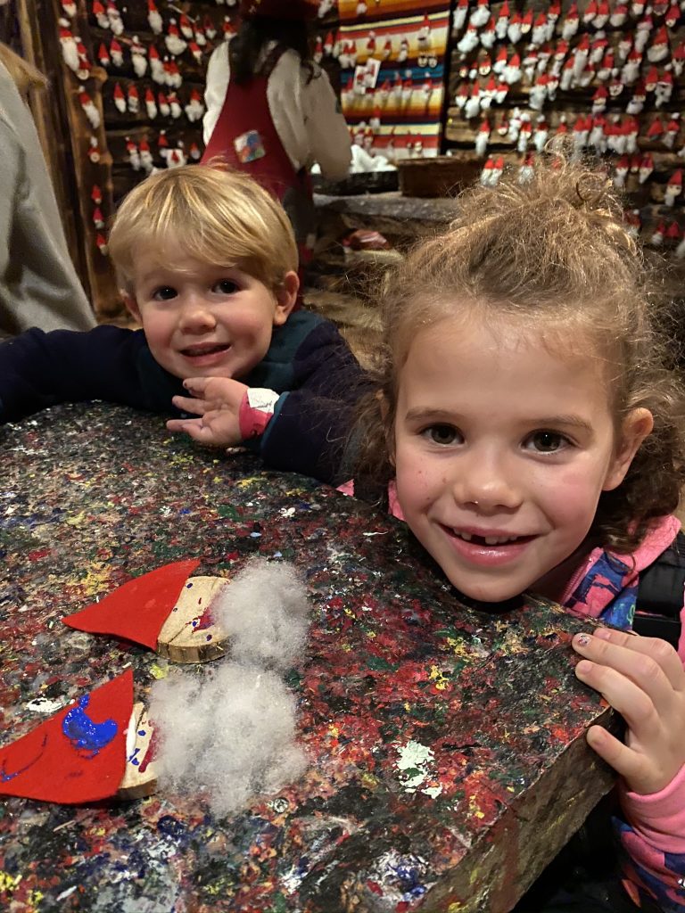 kids making santa craft